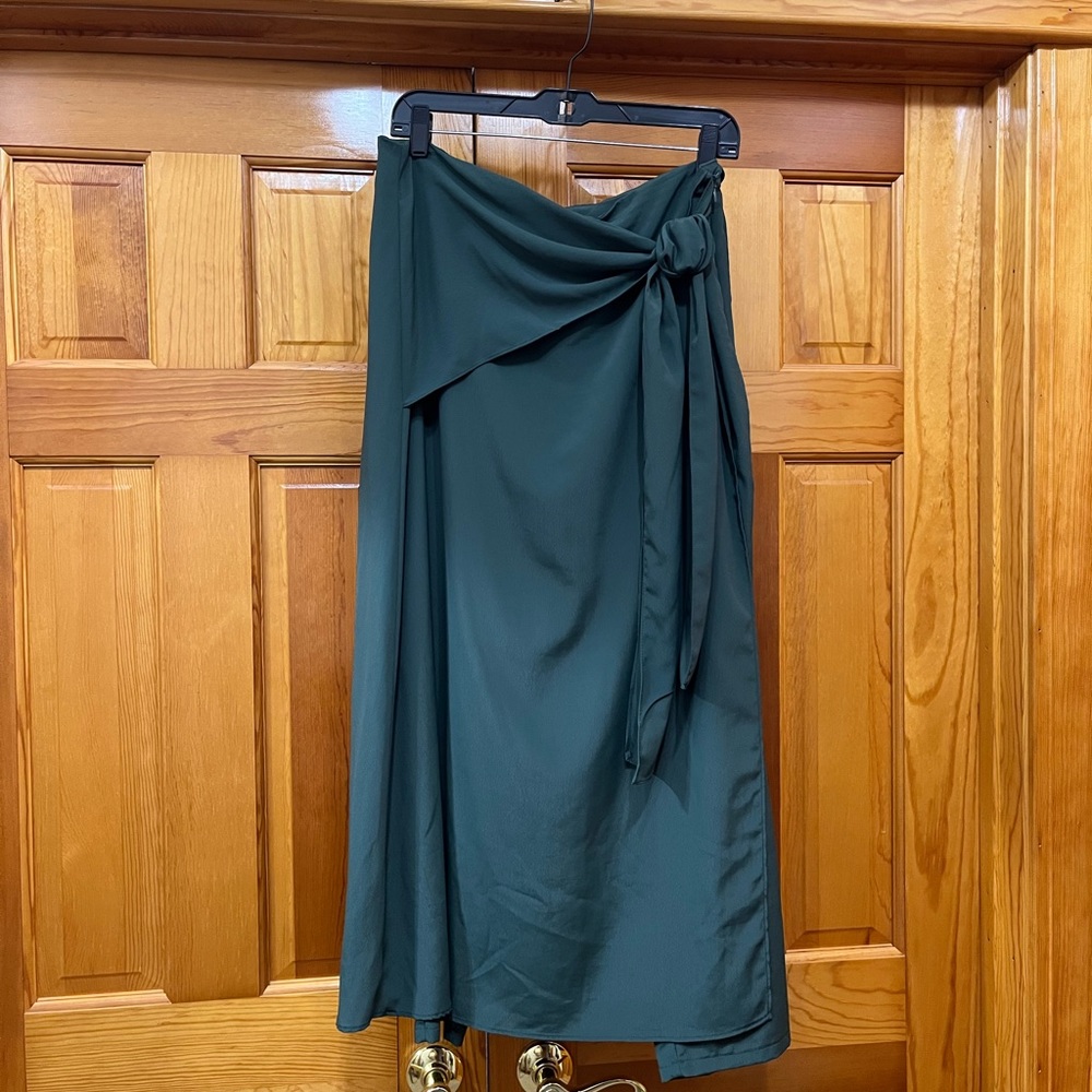 Zara super cute pants with wrap skirt in dark green